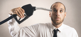 Illustration for article titled Topping-Off Part 2: How to properly fill up your gas tank.